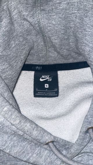 Sudadera Nike sb gris