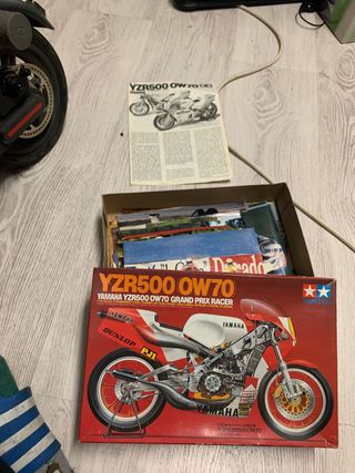 Caja maqueta YZR500