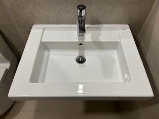 Lavabo Roca Prisma + Grifo