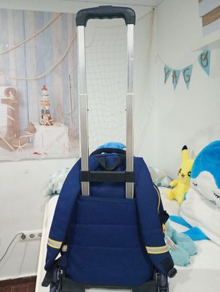 Mochila con carrito Picachu