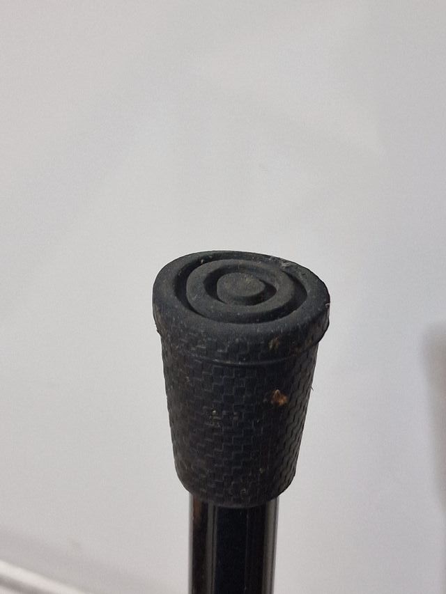 Bastón para mayores con muy poco uso