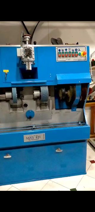 Prensa de zapatos y banco de finisaje