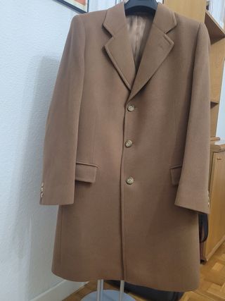 Abrigo camel de caballero 