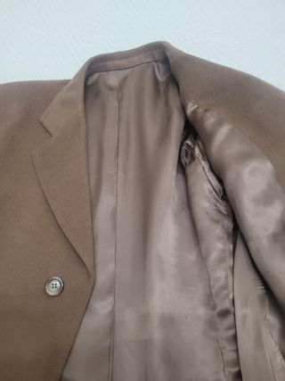 Abrigo camel de caballero 