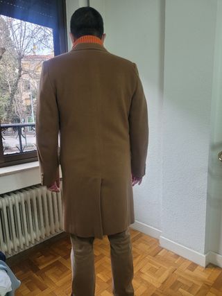 Abrigo camel de caballero 