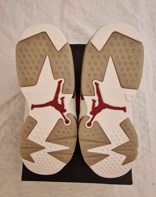 Air Jordan retro 6 Maroon