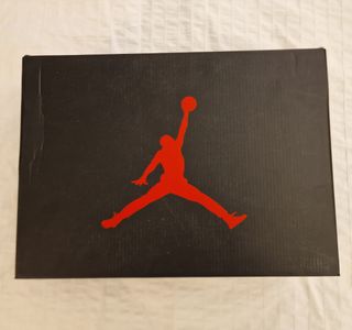 Air Jordan retro 6 Maroon