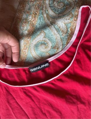 Camiseta roja tirantes genuine