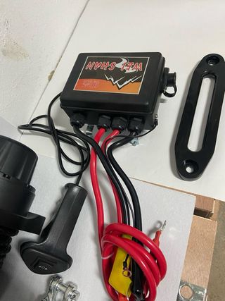 Cabrestante Winch 13500 lbs 4x4 / Gruas