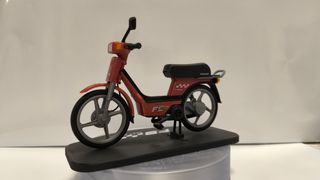Maqueta Vespino FAST RIDER escala 1/10 color Rojo