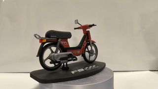 Maqueta Vespino FAST RIDER escala 1/10 color Rojo