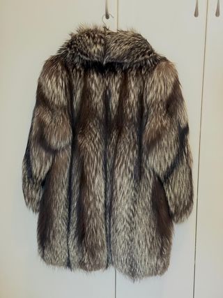 Abrigo mujer piel zorro plateado