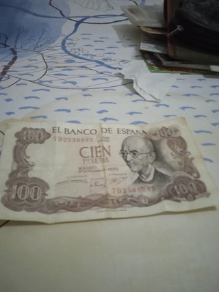 Monedas y billetes antiguos