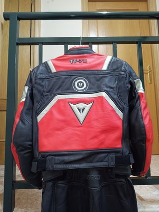 Conjunto Dainese cuero