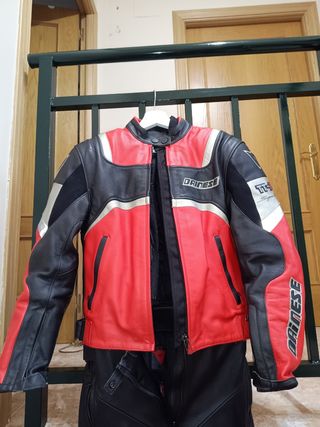 Conjunto Dainese cuero