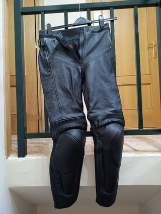 Conjunto Dainese cuero