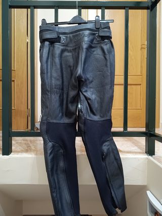 Conjunto Dainese cuero