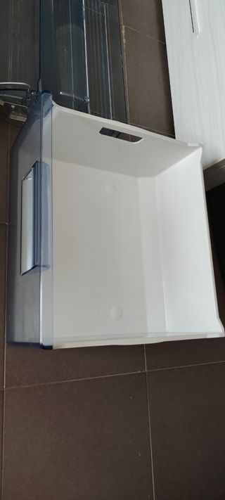 Complementos frigorifico AEG