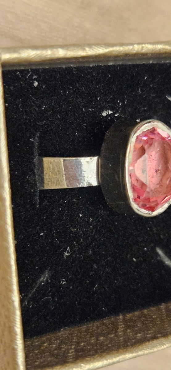 Anillo plata y piedra rosa