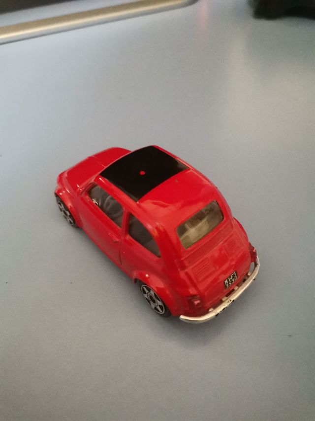 Fiat 500 burago 1/43