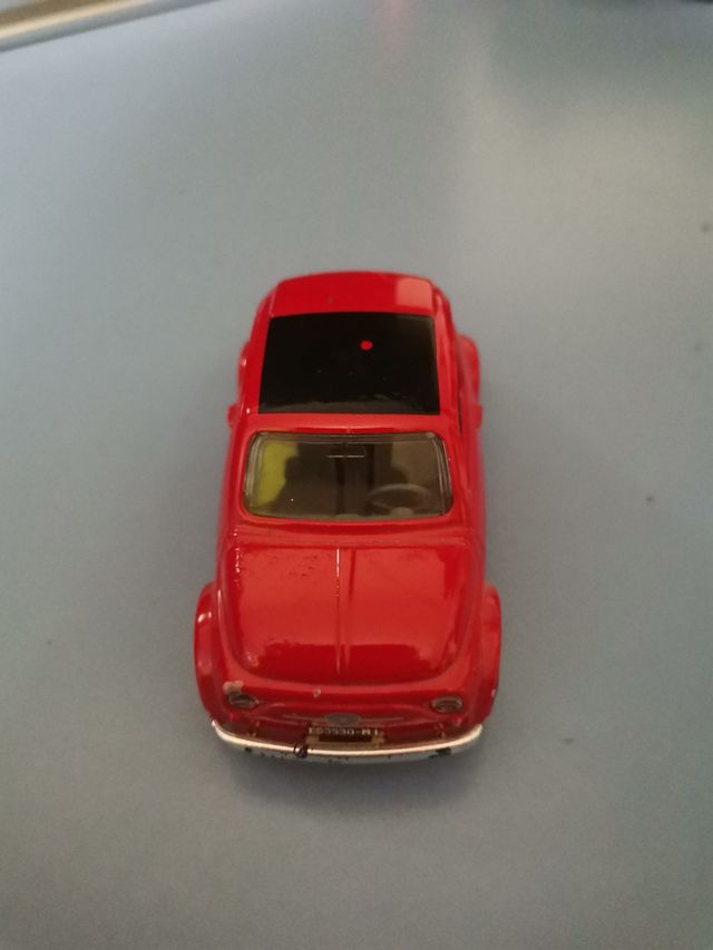 Fiat 500 burago 1/43