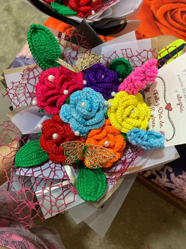Ramo de flores en crochet