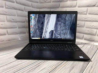 Portatil DELL Latitude 5580 i5 7gen con Windows 11