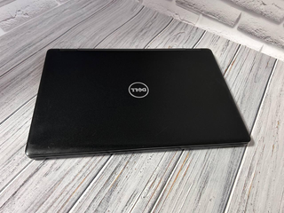 Portatil DELL Latitude 5580 i5 7gen con Windows 11