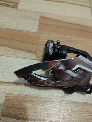 Desviador delantero