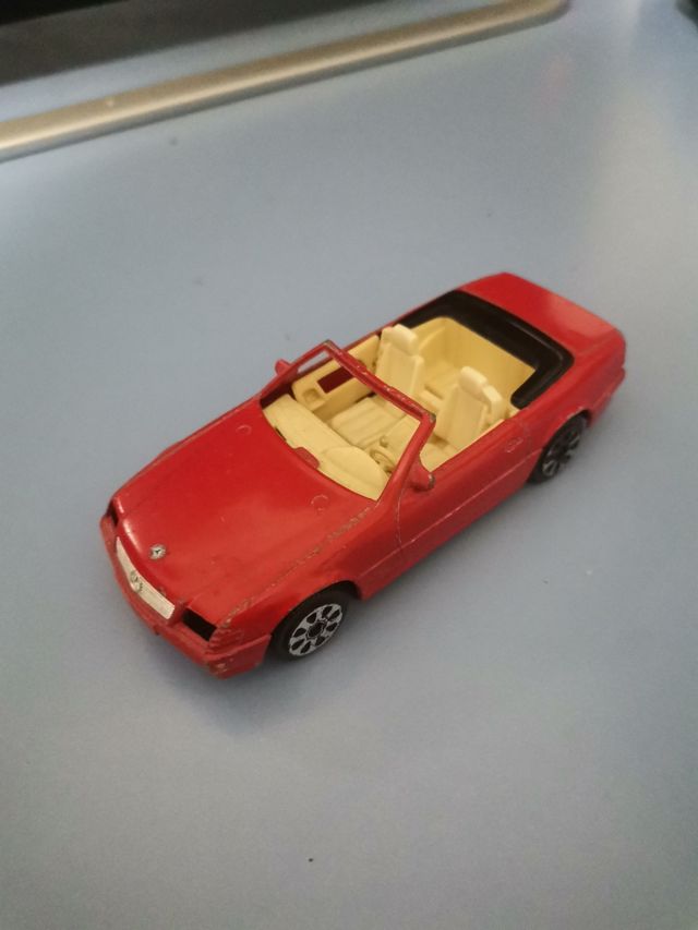 Mercedes 300 SL burago made in italy