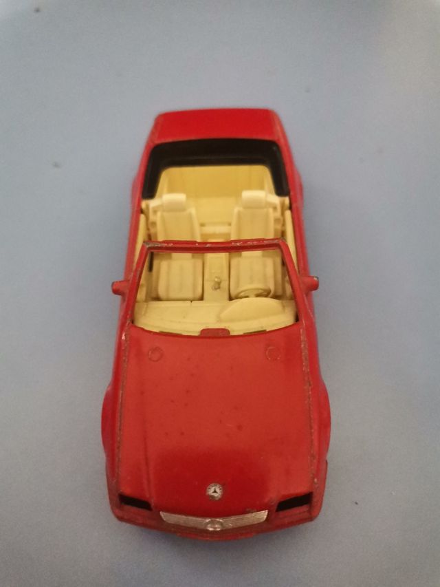 Mercedes 300 SL burago made in italy