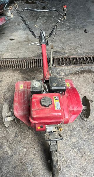 Arado ,múlica mecánica