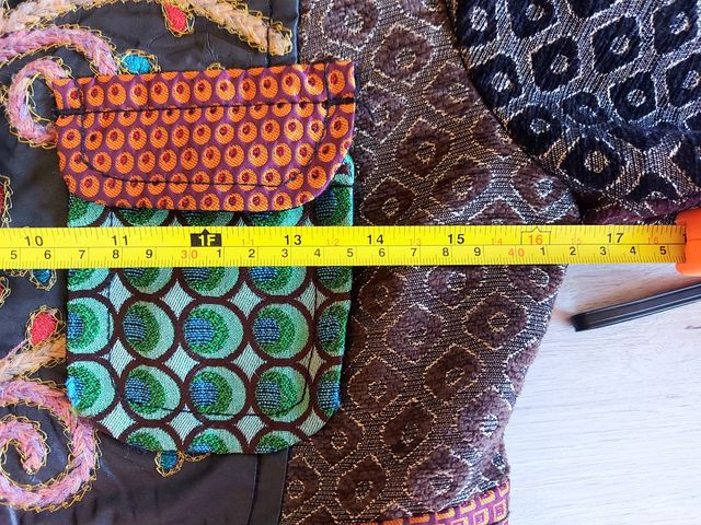 Chaqueta con bordados Talla 36