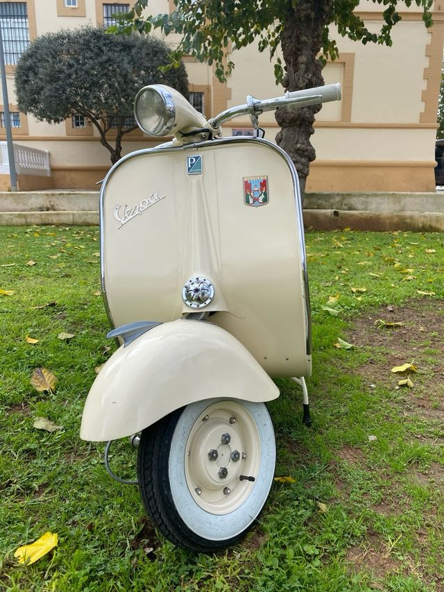 Vespa 125N  Manillar de Tubo.
