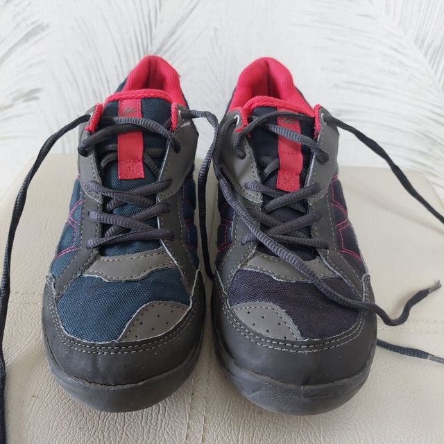 ZAPATILLAS MONTANA TREKKING NUM. 40