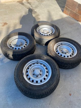 Ruedas Toyota Land Cruiser 245/70 R17 MICHELIN