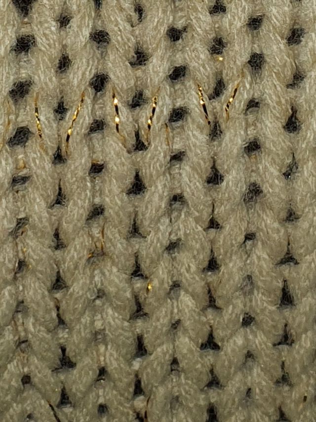 Gersey punto con hilo dorado Tone.