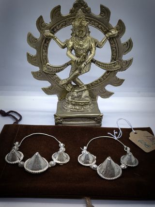 Conjunto brazalete pendientes argollas plata