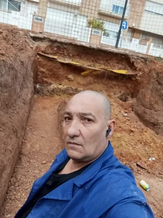 Busco trabajo de encofrador of1 por val