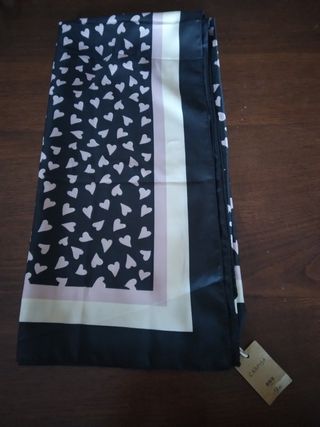 Foulard cuori rosa Carpisa