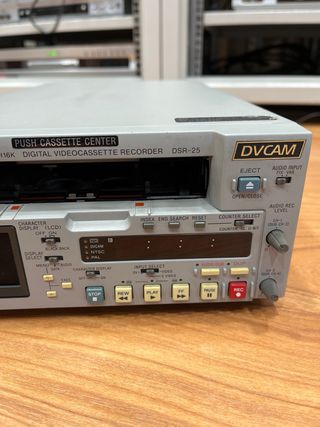 Sony DVCAM DSR-25