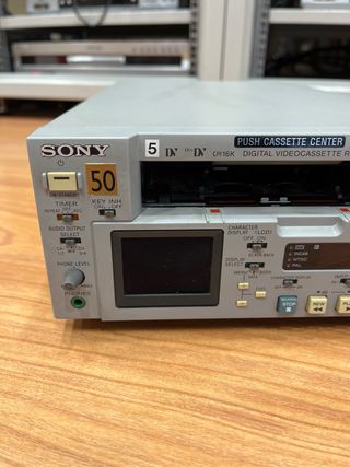 Sony DVCAM DSR-25