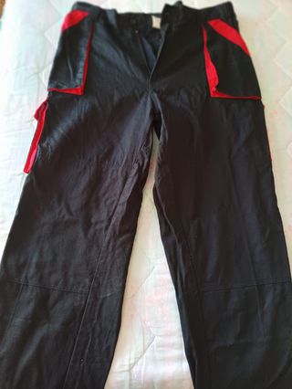 PANTALON DE TRABAJO NEGRO Y ROJO
