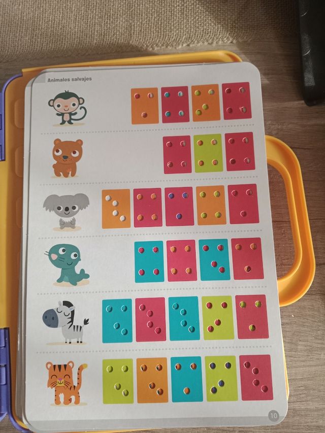 Juego aprendo a leer con letras y fichas