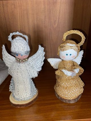 Angeli presepe natalizi fatti a mano ad uncinetto