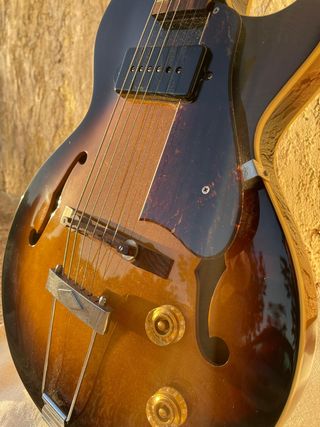Guitarra GRECO ES-8 3/4