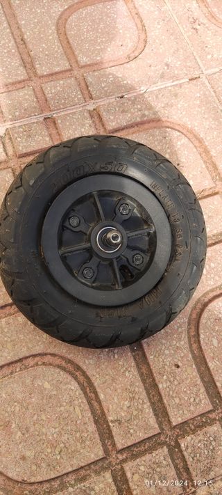 Ruedas de scooter eléctrico