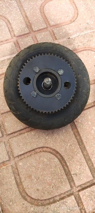 Ruedas de scooter eléctrico