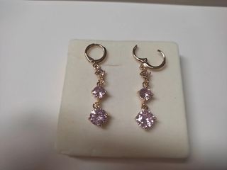 Pendientes chapados en oro