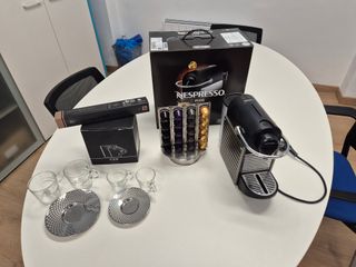 Cafetera Nespresso Pixie